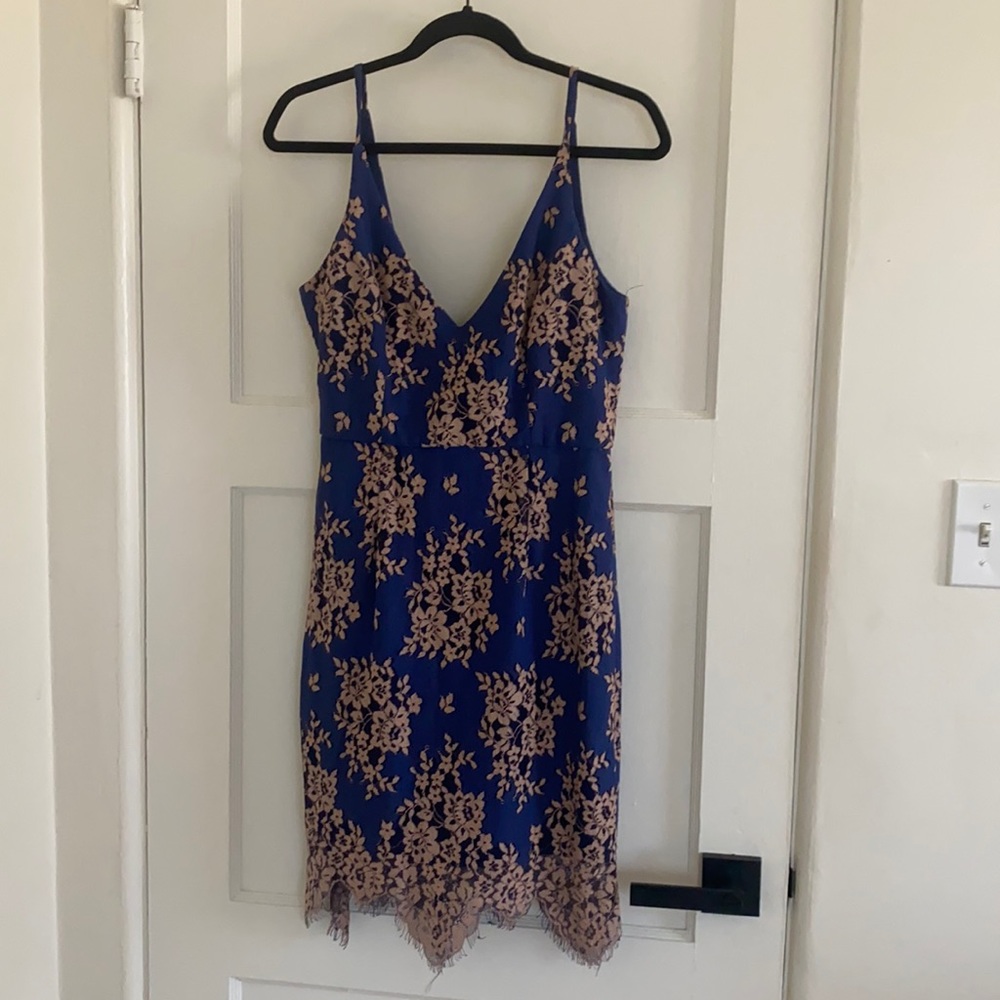 Vici Blue and Beige Lace Midi Dress